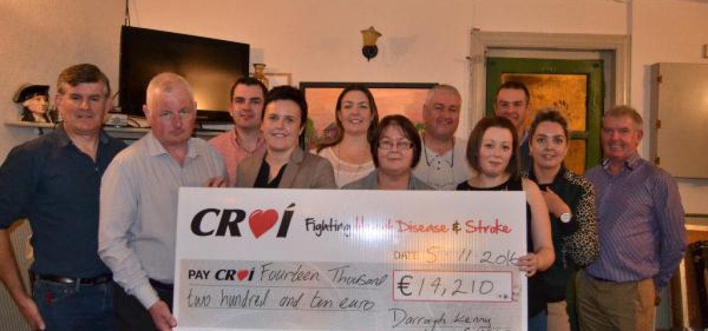 Cheque Presentation 2016 Committee